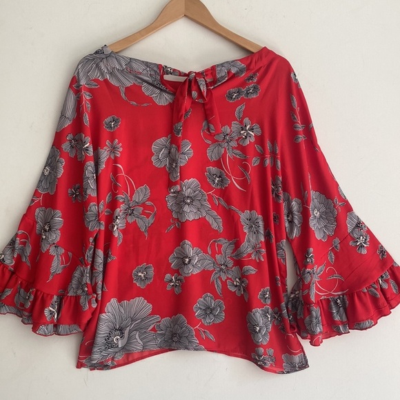 Keren hart Red Bell Sleeve Floral Top, Size XL - Picture 6 of 12